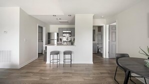 Dining - Landing | Modern 1BD, Clubhouse, Game Room (Murfreesboro)