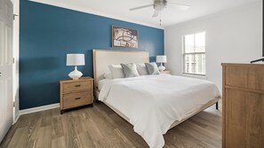 1 bedroom, desk, iron/ironing board, WiFi - Landing | Spectacular 1BD, Clubhouse, Courtyard (Murfreesboro)