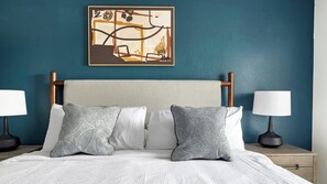 1 bedroom, desk, iron/ironing board, WiFi