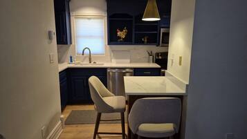 微波炉、烤箱、炉灶、洗碗机