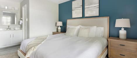 1 bedroom, desk, iron/ironing board, WiFi