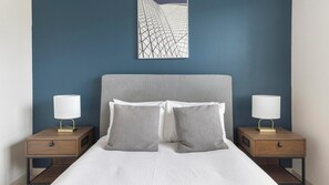 2 makuuhuonetta, työpöytä, silitysrauta/-lauta, Wi-Fi