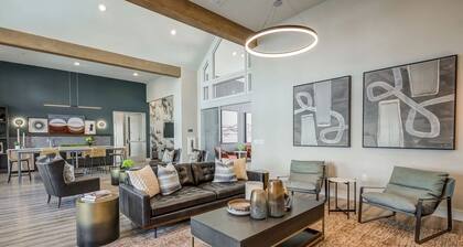 Landing | Incredible 1BD, Clubhouse, Pool