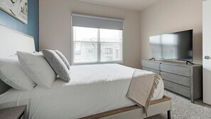 1 bedroom, desk, iron/ironing board, WiFi