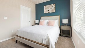 1 chambre, bureau, fer et planche à repasser, Wi-Fi