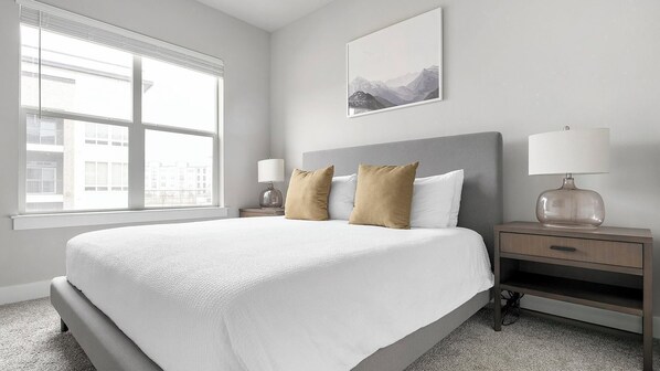 1 bedroom, desk, iron/ironing board, WiFi