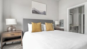 1 bedroom, desk, iron/ironing board, WiFi