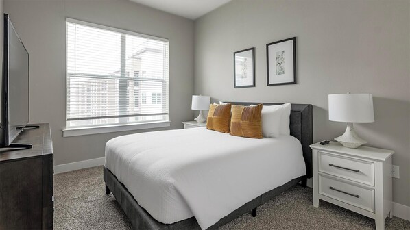 1 bedroom, desk, iron/ironing board, WiFi