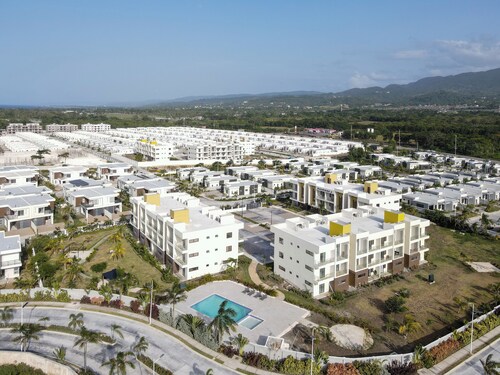 Paradisiac Euphoria Beach Access Pool