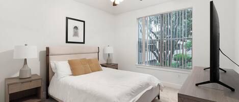 1 Schlafzimmer, Schreibtisch, Bügeleisen/Bügelbrett, WLAN