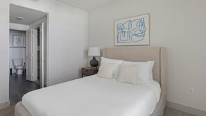 1 chambre, bureau, fer et planche à repasser, Wi-Fi