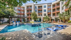 Pool - Landing | Stunning 1BD, Gym, Pool (Dallas)