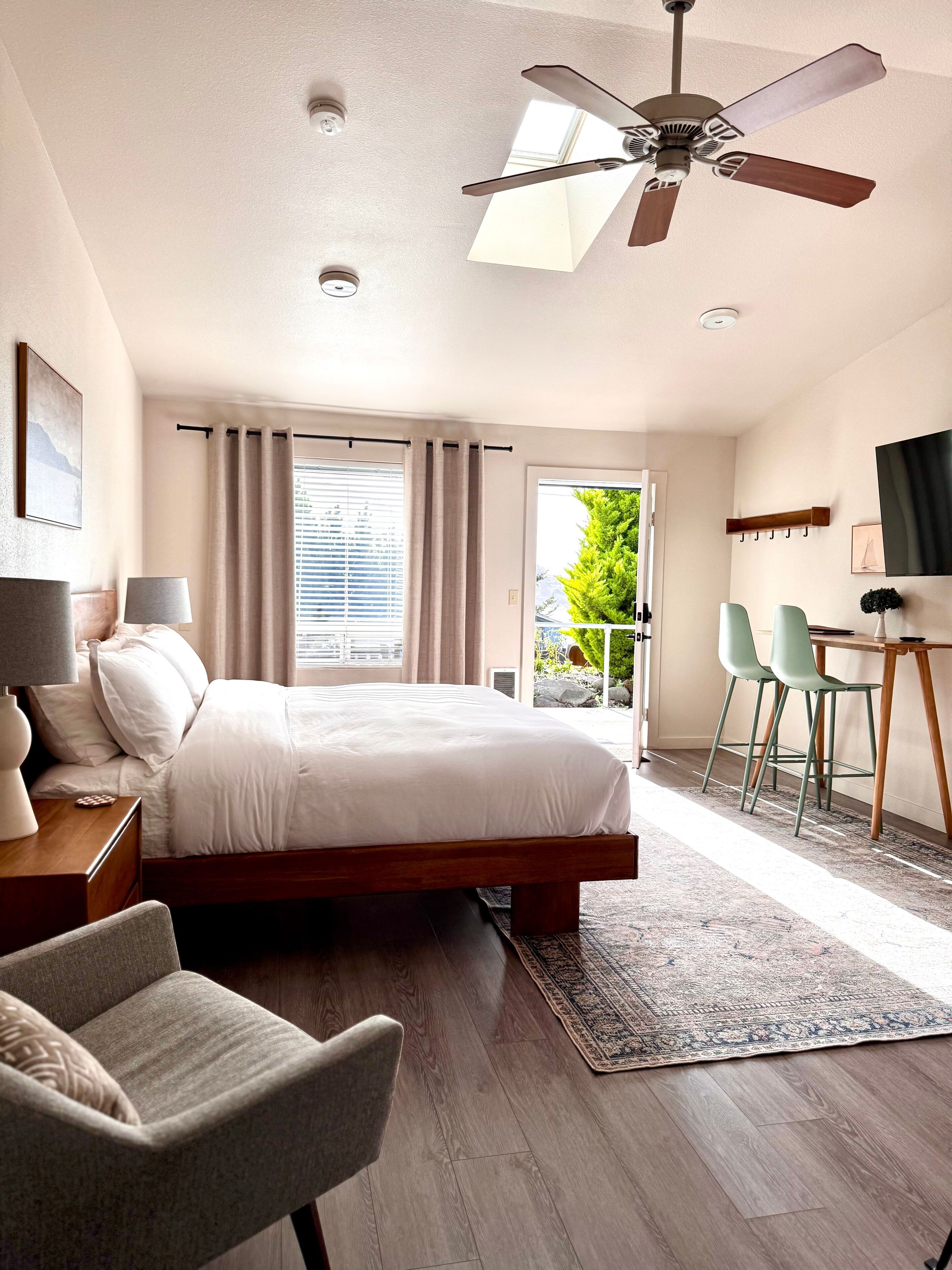 1 多间卧室、熨斗/熨衣板、WiFi、床单