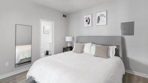 1 quarto, escrivaninha, ferros/tábuas de passar roupa, Wi-Fi