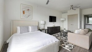 Desk, iron/ironing board, WiFi, bed sheets
