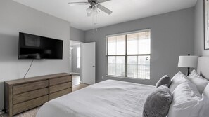 1 bedroom, desk, iron/ironing board, WiFi