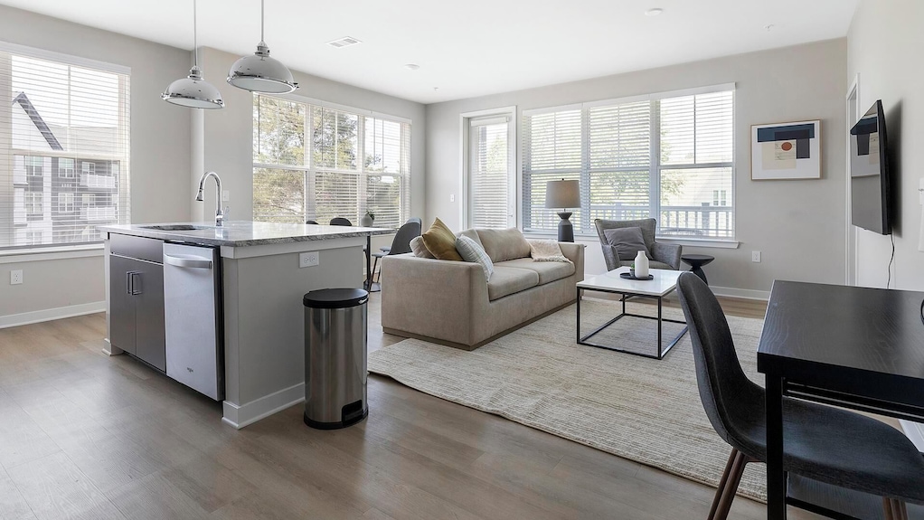 Landing | Incredible 2bd, Gym, Clubhouse - Huntsville, AL