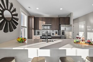 House (2 Bedrooms) | Interior - Pulse - Minutes to Broadway - Sleeps 6 (Nashville)