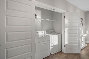Casa (2 Bedrooms) | Interior