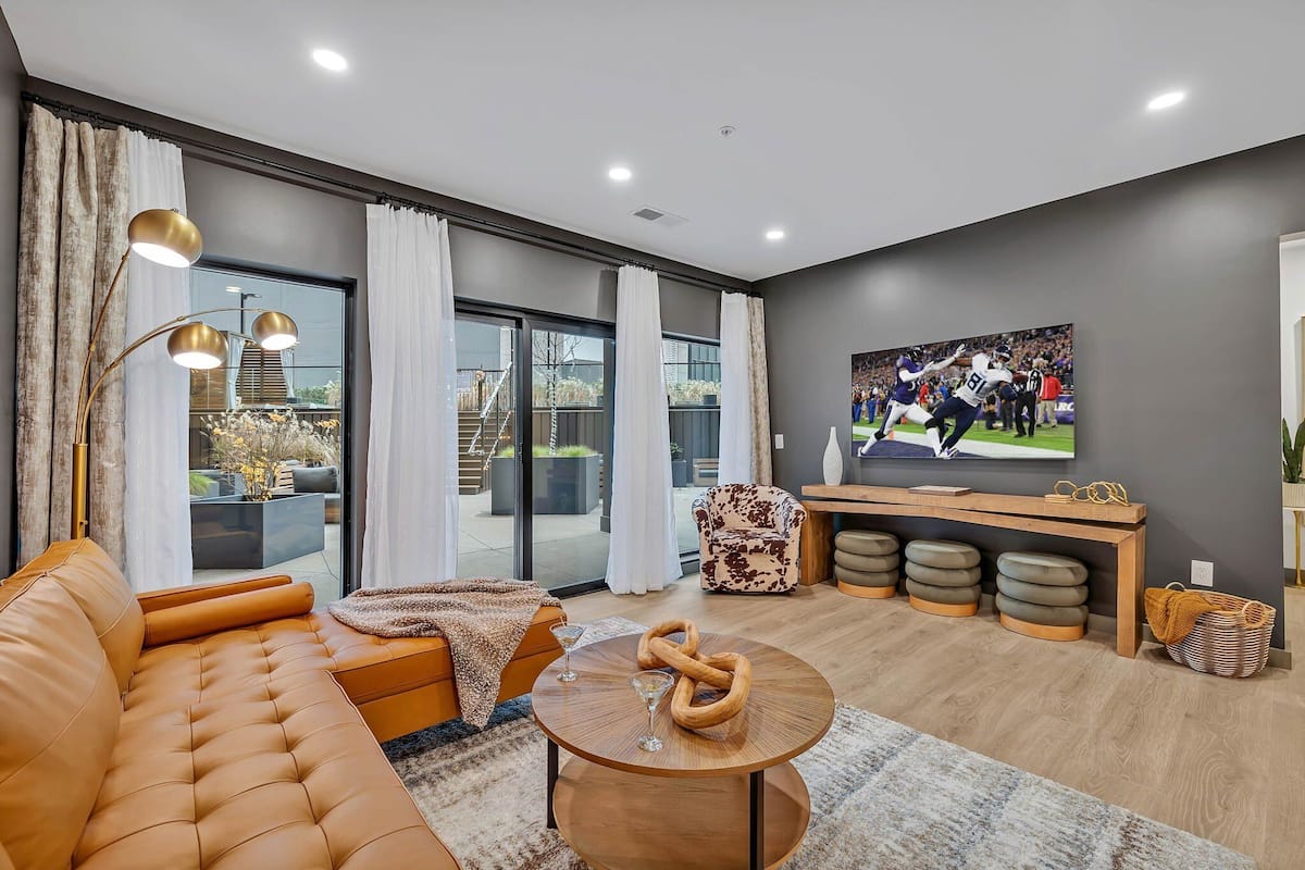 House (3 Bedrooms) | Front of property