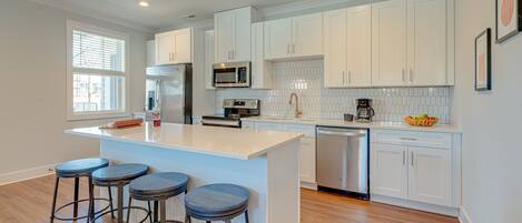 House (2 Bedrooms) | Interior