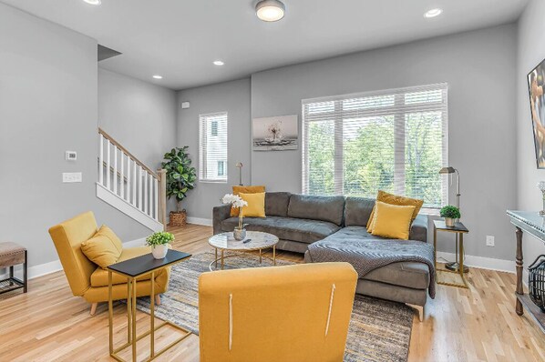 House (4 Bedrooms) | Interior