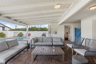 Fairway - Pool & Mini Golf - 5 Mins to Old Town