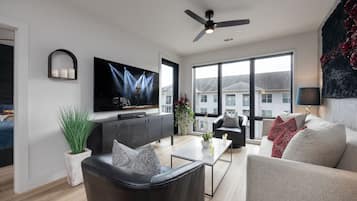 House (2 Bedrooms) | Front of property