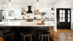Rumah (6 Bedrooms) | Interior
