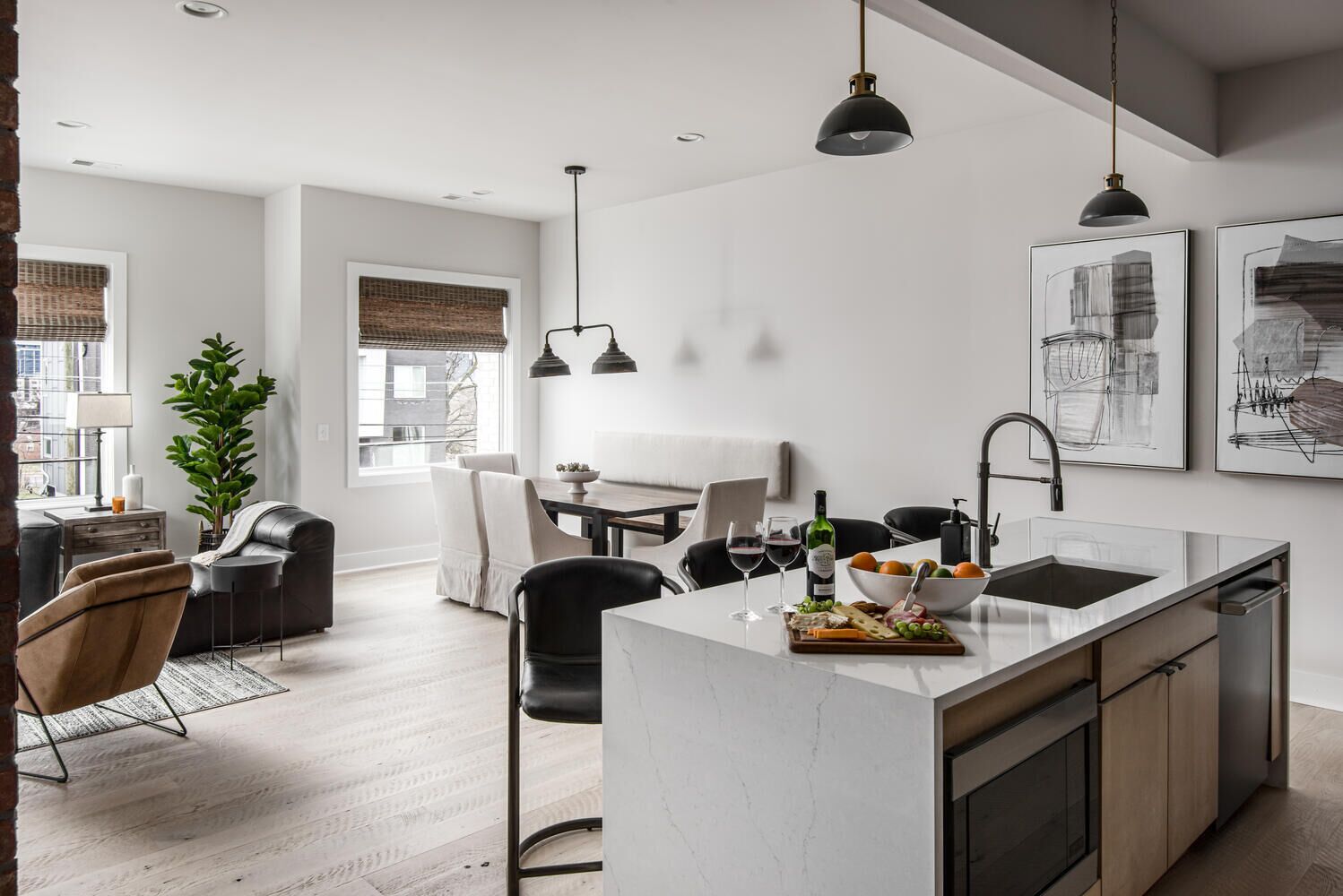 House (4 Bedrooms) | Interior