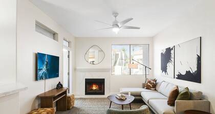 Solace - Community Pool & Gym -walk to Restaurants