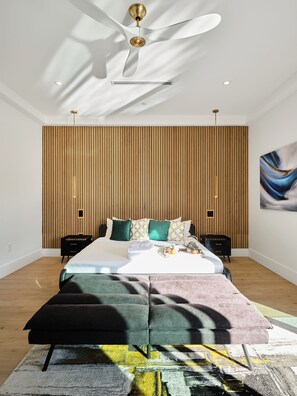 House (5 Bedrooms) | Interior