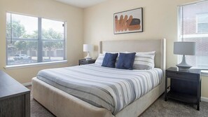 1 bedroom, desk, iron/ironing board, WiFi