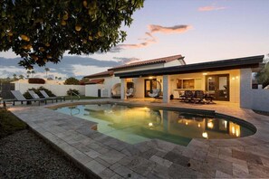 House (4 Bedrooms) | Front of property