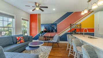 Rumah (3 Bedrooms) | Bagian depan properti