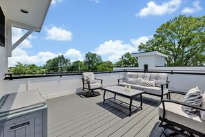 Talo (4 Bedrooms) | Sisätilat