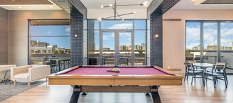 Harmony Outpost-pool & Gym-4 Mins To Broadway