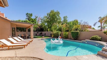 Maison (5 Bedrooms) | Intérieur