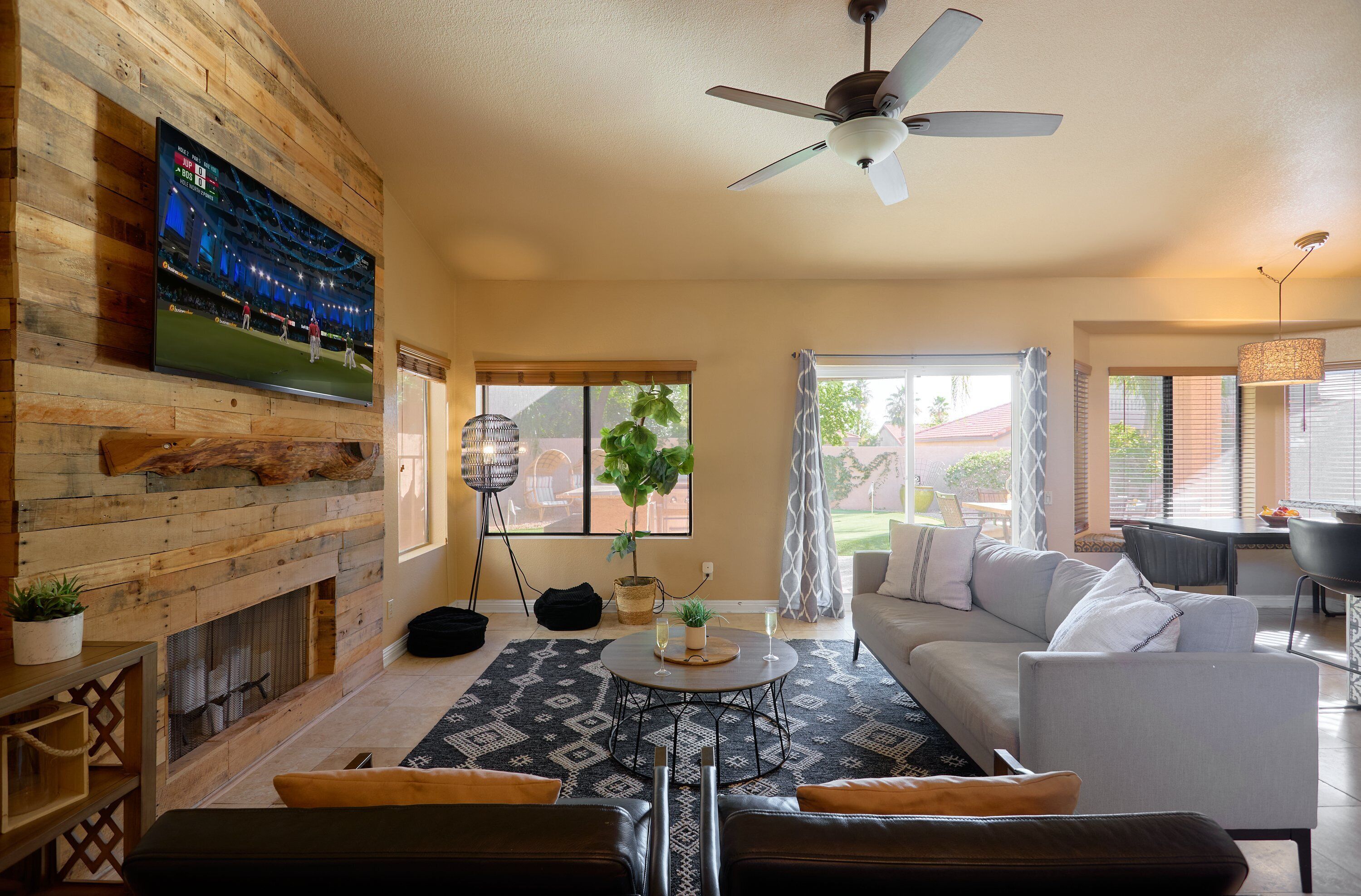 單棟房屋 (5 Bedrooms) | 內部