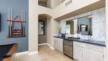 Maison (5 Bedrooms) | Intérieur