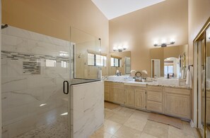 House (5 Bedrooms) | Interior - Scottsdale Oasis- Pool - Game Room - Putting Green (Scottsdale)