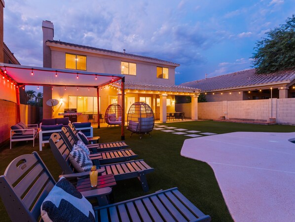 House (4 Bedrooms) | Interior