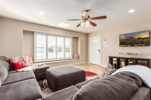 Nhà (3 Bedrooms) | Nội thất