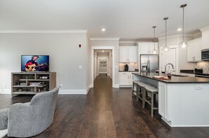 House (3 Bedrooms) | Interior - Willow-walk to Centennial Park-5 Mins to Broadway (Nashville)