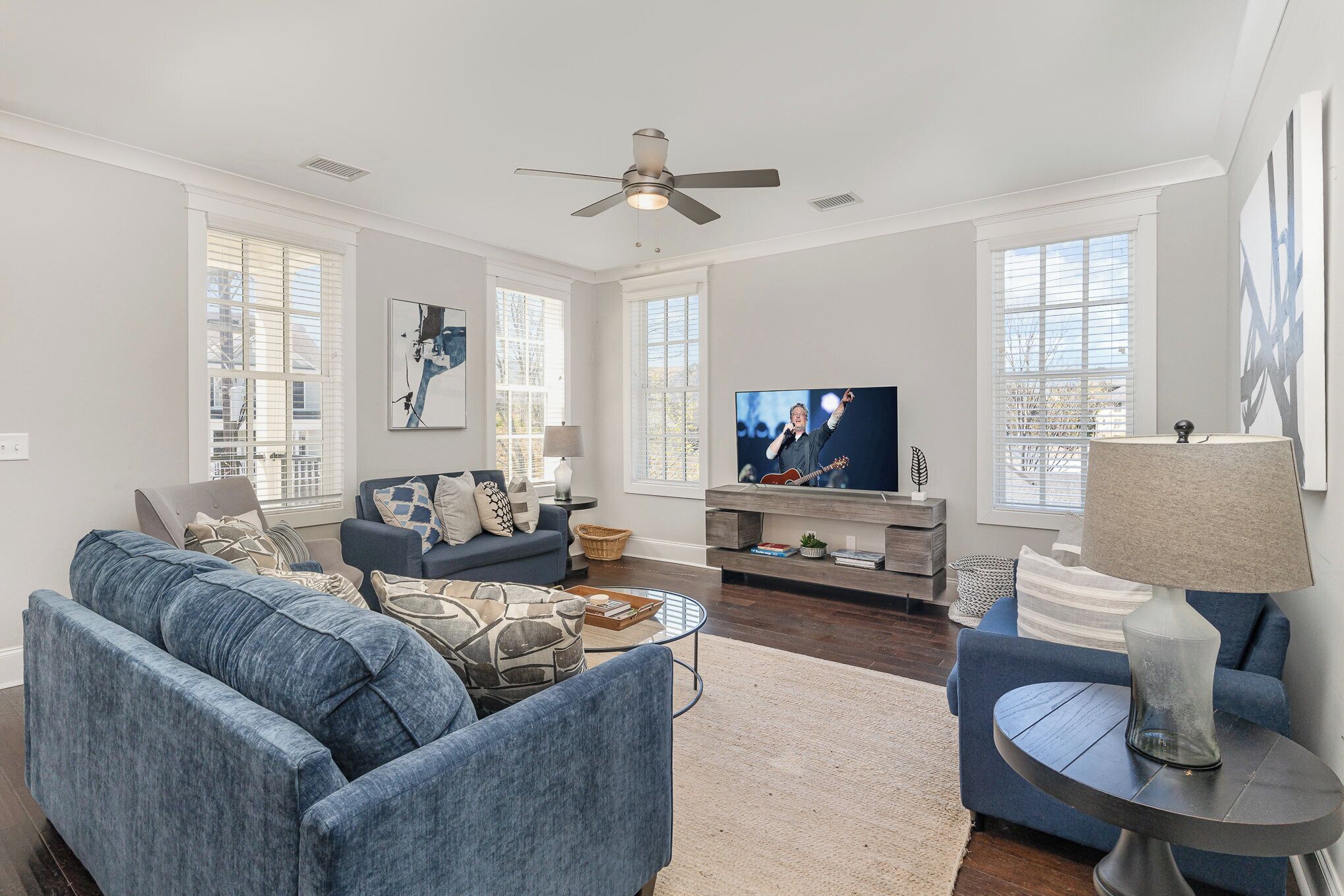 숙박 시설 정면