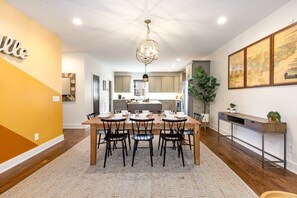 House (3 Bedrooms) | Interior - Nashville Comfort-mins to Broadway-12th S District (Nashville)