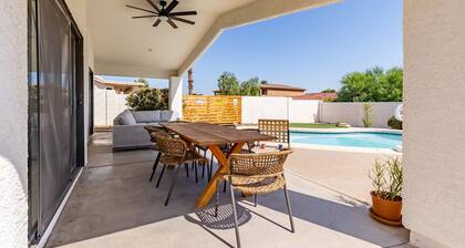 Western Hills-private Pool-putting Green-games & More!