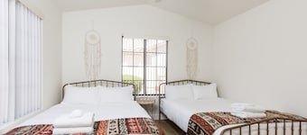 Western Hills-private Pool-putting Green-games & More!