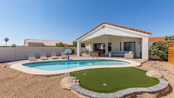 House (3 Bedrooms) | Front of property