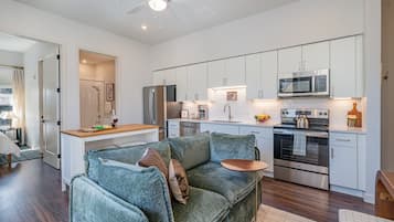 House (2 Bedrooms) | Front of property